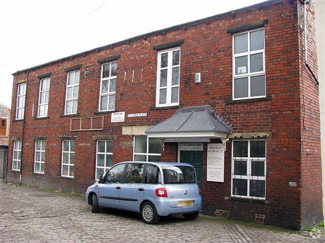 4 St Johns Pl, Cleckheaton en venta - Foto del edificio - Imagen 2 de 12