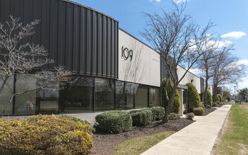 109 Corporate Ct, South Plainfield, NJ en alquiler Foto del edificio- Imagen 1 de 2