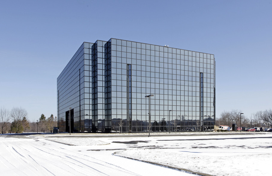 2000 Commerce Dr, Pittsburgh, PA en alquiler - Foto del edificio - Imagen 3 de 8