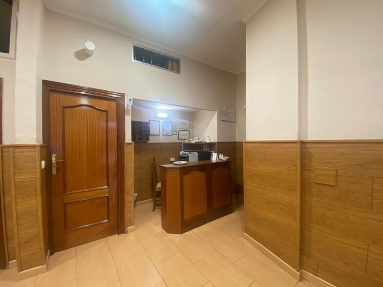 Local en Cáceres en venta - Foto del edificio - Imagen 2 de 16