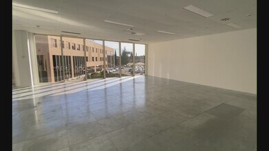 Calle Rozabella, 6, Las Rozas de Madrid, Madrid en alquiler - Vídeo de anuncio comercial 