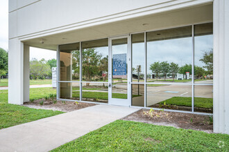 10920 W Sam Houston Pky N, Houston, TX en alquiler Foto del interior- Imagen 2 de 12