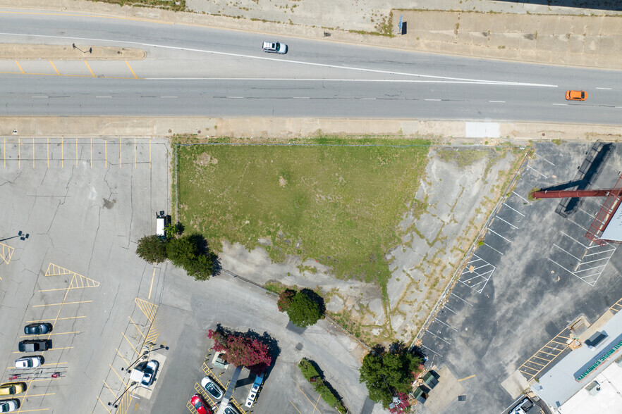 2414 Ben White Blvd W, Austin, TX en alquiler - Foto del edificio - Imagen 2 de 10