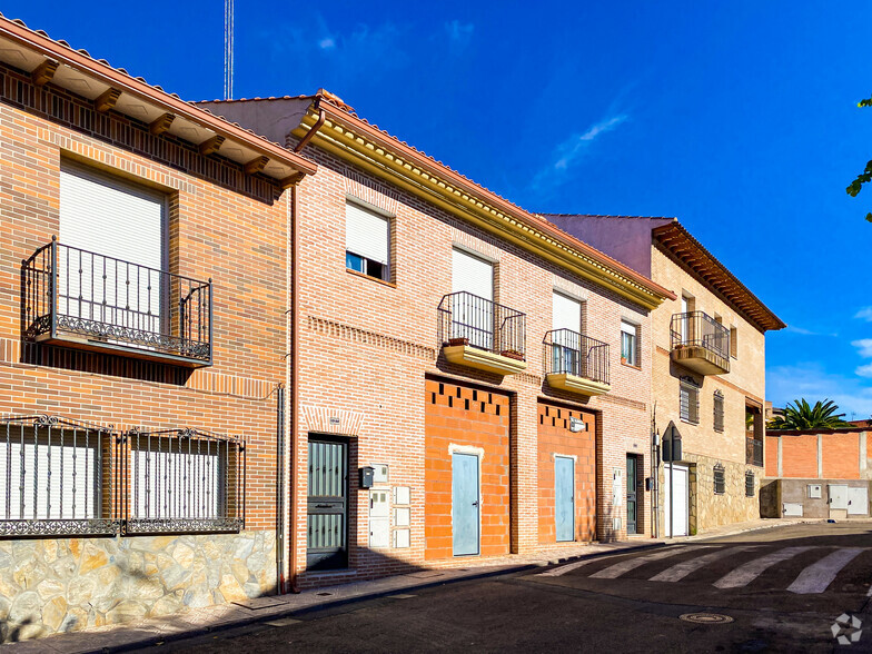 Calle Cedillo, 10, Ugena, Toledo en alquiler - Foto del edificio - Imagen 1 de 2