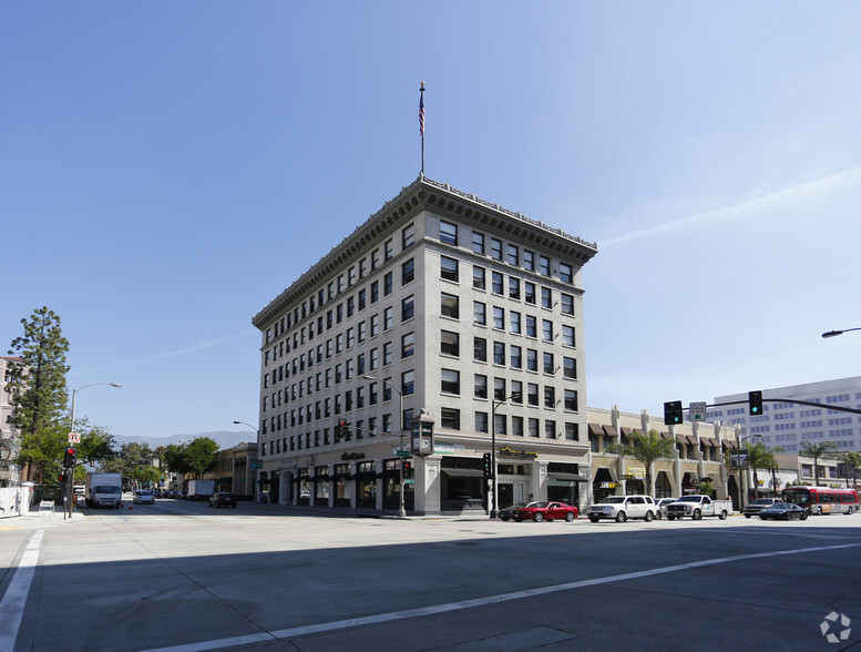 225 E Colorado Blvd, Pasadena, CA en alquiler - Foto del edificio - Imagen 1 de 14