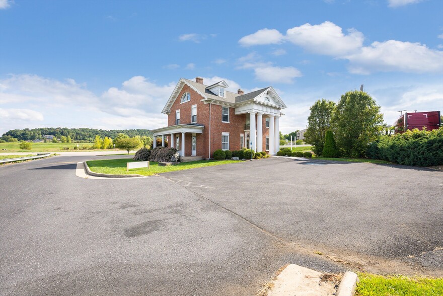 30 Ladd Rd, Fishersville, VA en venta - Foto del edificio - Imagen 3 de 44