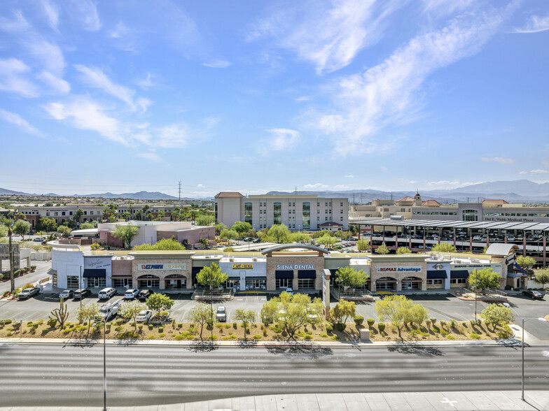 10075 S Eastern Ave, Henderson, NV en alquiler - Foto del edificio - Imagen 2 de 6