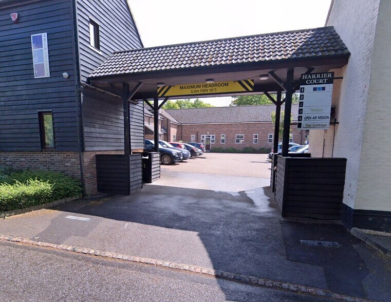 Woodside Rd, Luton en venta - Foto del edificio - Imagen 3 de 4