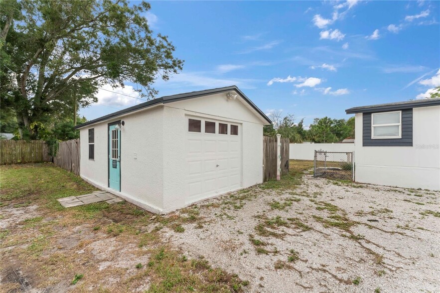 621 E St, Clearwater, FL en venta - Foto del edificio - Imagen 3 de 9