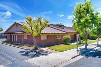 Más detalles de 213 Center St, Hanford, CA - Oficina en venta