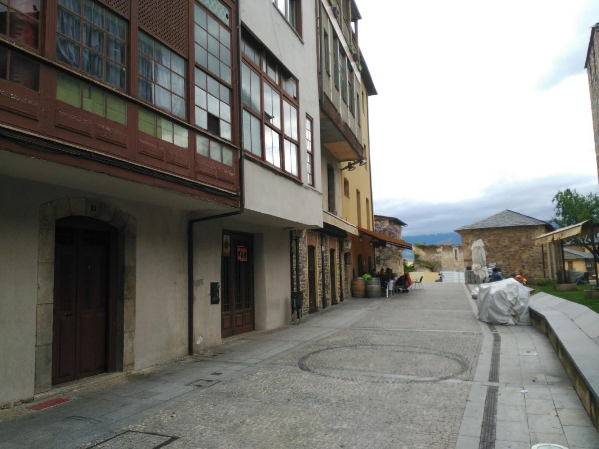 Local en Ponferrada, León en alquiler Foto del edificio- Imagen 1 de 6