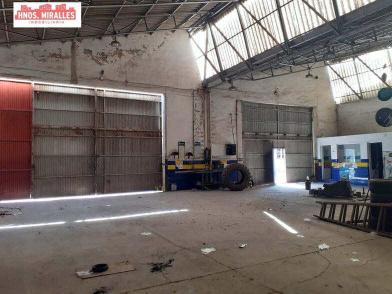 Nave en Almoradí en venta - Foto del interior - Imagen 3 de 4