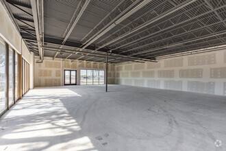 13755 Lyndon B Johnson Freeway, Garland, TX en alquiler Foto del interior- Imagen 2 de 2