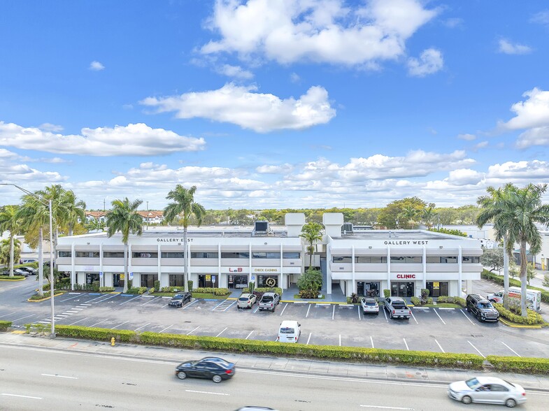 3900 W Commercial Blvd, Fort Lauderdale, FL en alquiler - Foto del edificio - Imagen 1 de 33