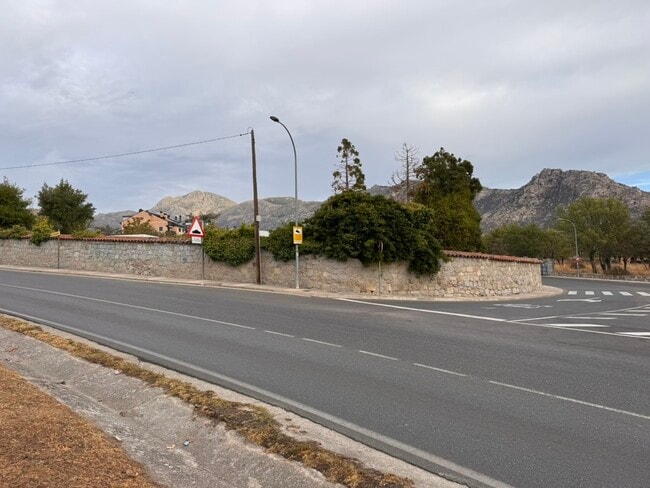 Más detalles de Avenida de los Prados, 1, El Boalo - Terreno en venta
