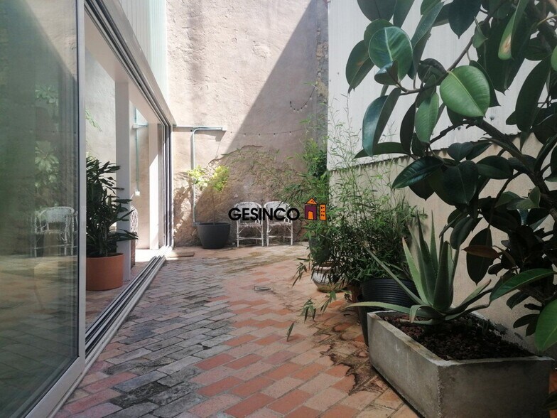 Local en Ontinyent, Valencia en venta - Foto del edificio - Imagen 2 de 24