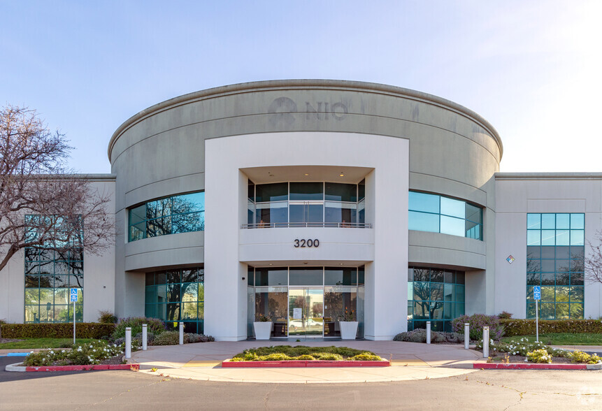 3200 N 1st St, San Jose, CA en alquiler - Foto del edificio - Imagen 1 de 10