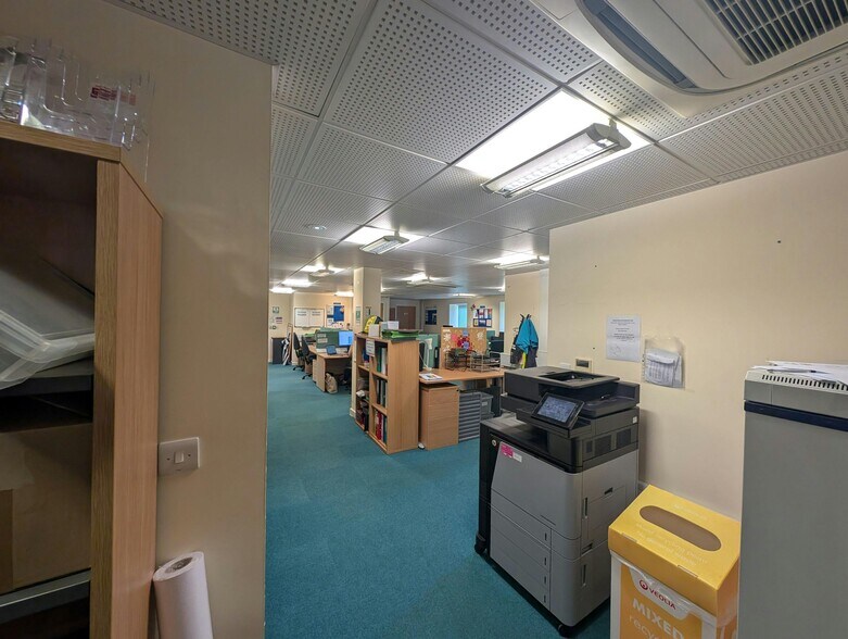 Poles Ln, Winchester en alquiler - Foto del edificio - Imagen 2 de 12