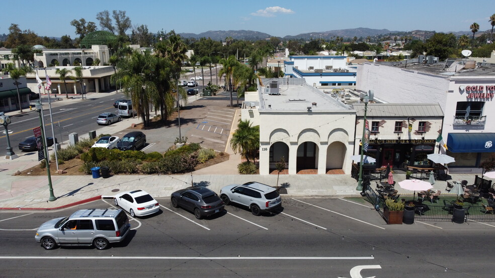 116 E Grand Ave, Escondido, CA en alquiler - Foto del edificio - Imagen 2 de 6