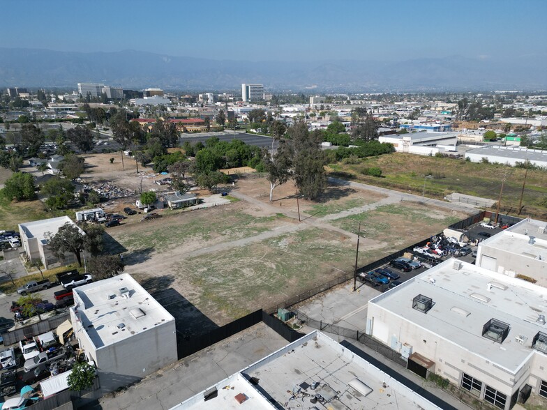 451 S Berkeley Ave, San Bernardino, CA en alquiler - Foto del edificio - Imagen 2 de 8