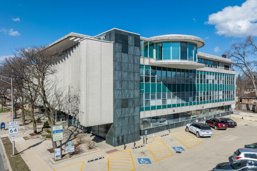 1515 N Harlem Ave, Oak Park, IL en alquiler - Foto del edificio - Imagen 1 de 10