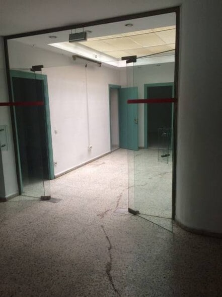 Local en SEVILLA en alquiler - Foto del interior - Imagen 3 de 7