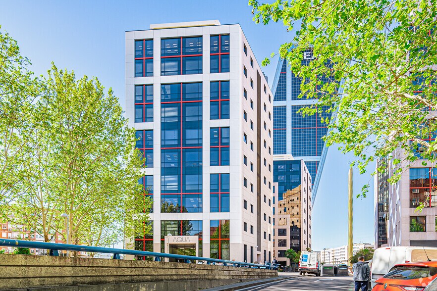 Calle Agustín de Foxá, 4, Madrid, Madrid en venta - Foto del edificio - Imagen 1 de 1