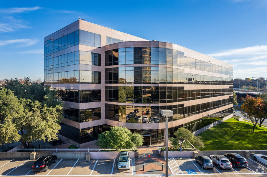 1300 S University Dr, Fort Worth, TX en alquiler - Foto del edificio - Imagen 2 de 5