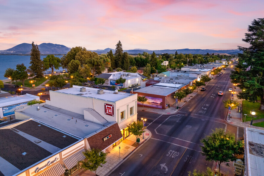 302 N Main St, Lakeport, CA en venta - Foto del edificio - Imagen 3 de 76