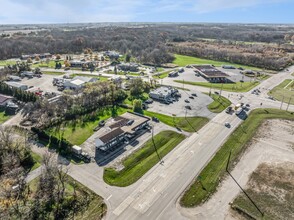 104 Stagecoach Trl, Yorkville, IL - VISTA AÉREA  vista de mapa - Image1