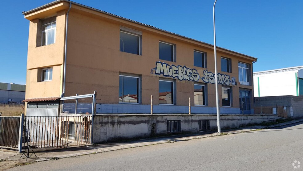 Nave en El Barco de Ávila, Ávila en venta - Foto del edificio - Imagen 2 de 11