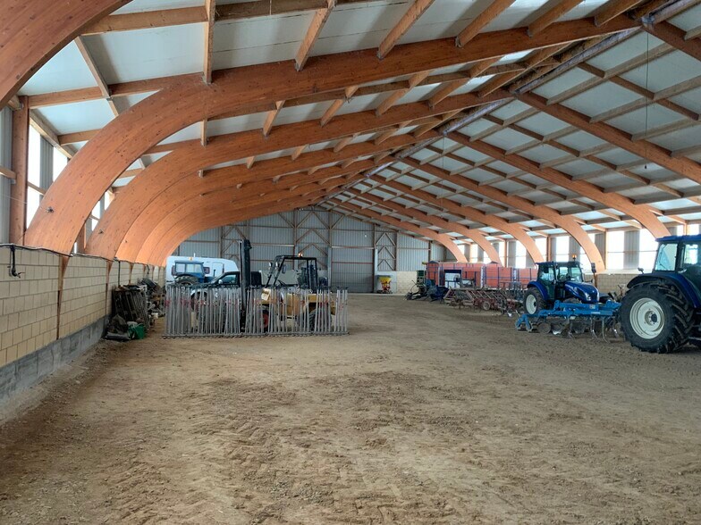 calle matura, Cuzcurrita de Río Tirón, La Rioja en venta - Foto del edificio - Imagen 2 de 8
