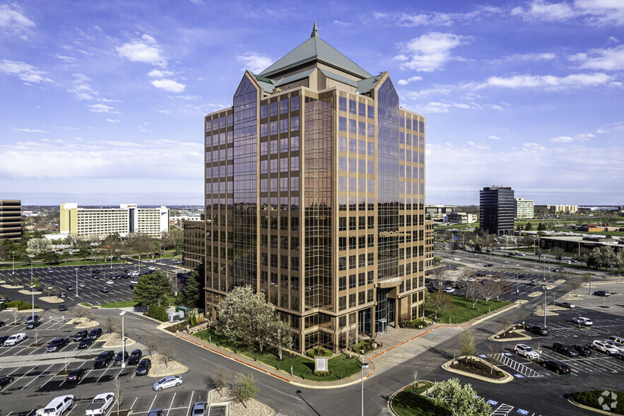 7500 College Blvd, Overland Park, KS en alquiler - Foto del edificio - Imagen 3 de 18