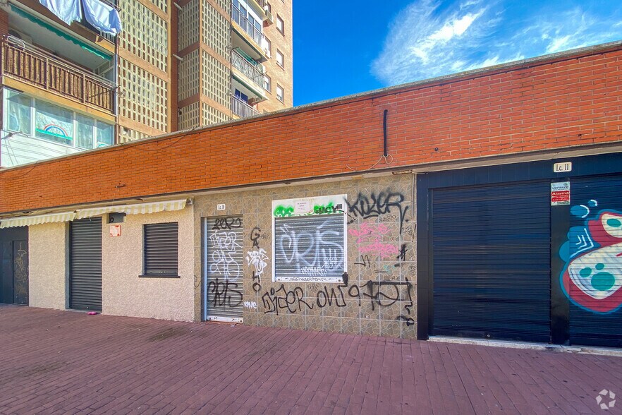 Plaza Santiago, 10, Humanes de Madrid, Madrid en alquiler - Foto del edificio - Imagen 2 de 2