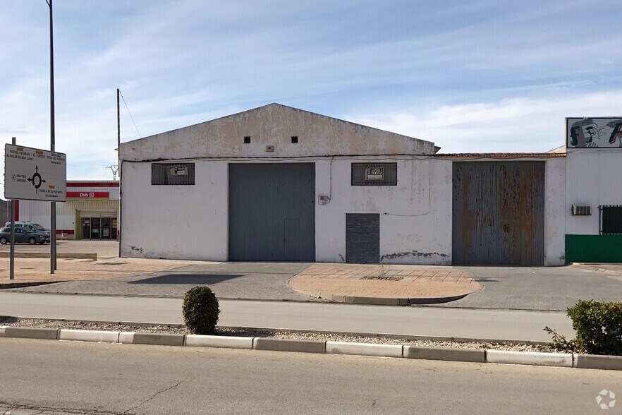 Carretera Circunvalacion, 22, Quintanar de la Orden, Toledo en venta - Foto del edificio - Imagen 2 de 2