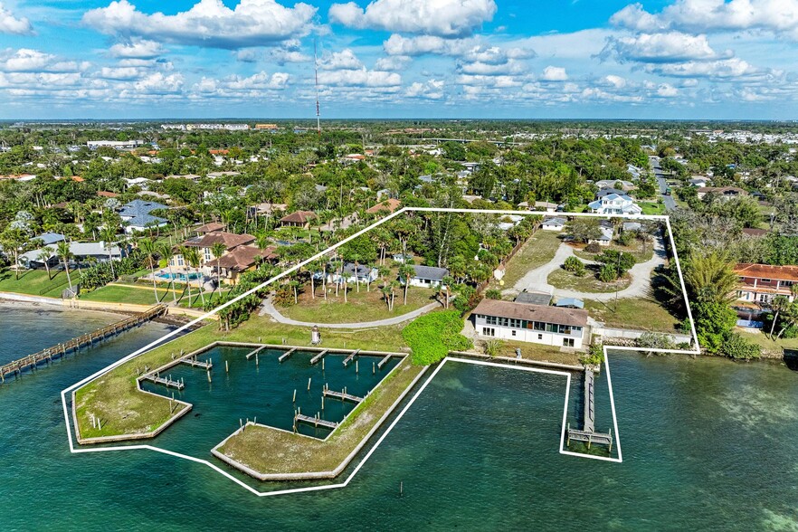 1645 Bayshore Rd, Nokomis, FL en venta - Foto del edificio - Imagen 3 de 23