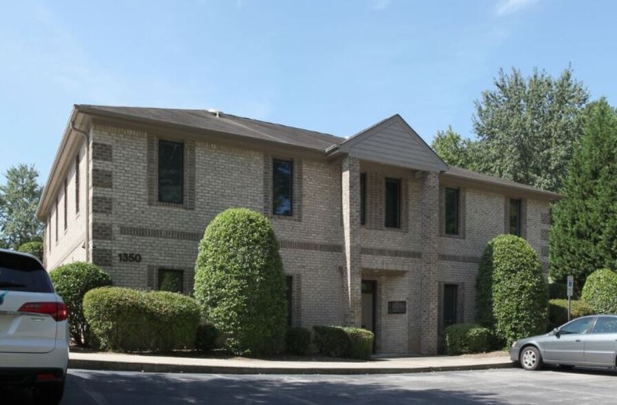 1350 SE Maynard Rd, Cary, NC en alquiler - Foto principal - Imagen 1 de 11