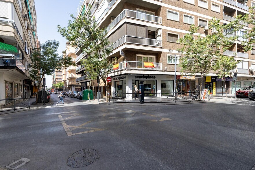 Calle Ancha de Gracia, 31, Granada, Granada en venta - Foto del edificio - Imagen 2 de 18