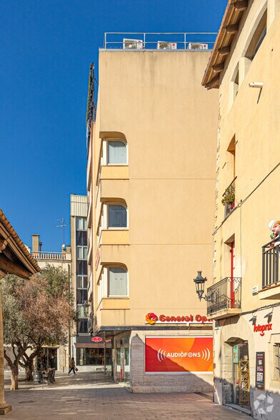 Plaça de la Porxada, 10, Granollers, Barcelona en venta - Foto del edificio - Imagen 3 de 6