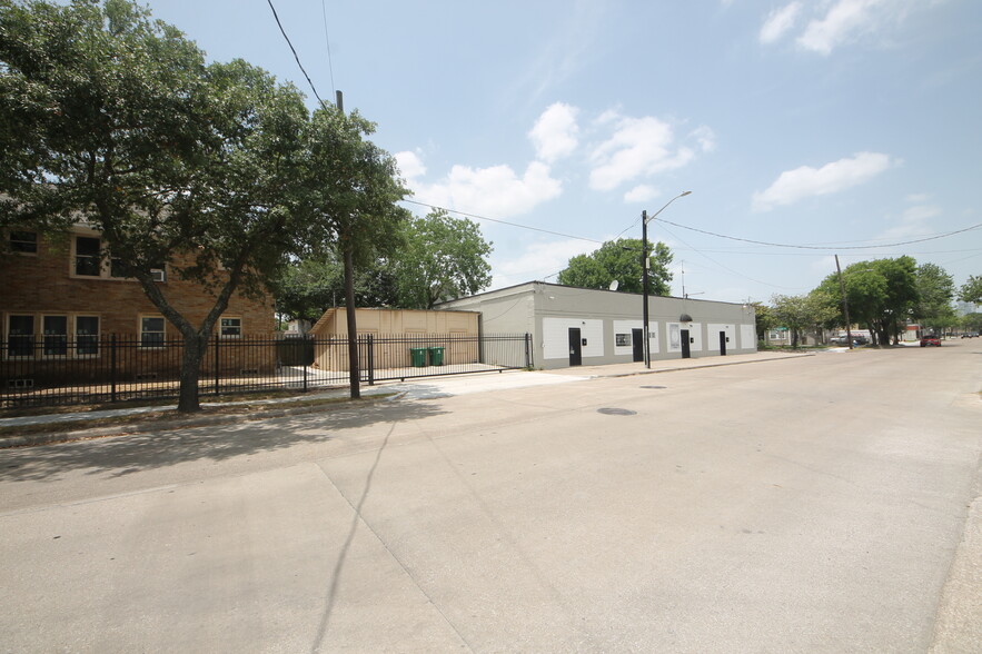 4202 Canal St, Houston, TX en venta - Foto del edificio - Imagen 2 de 4