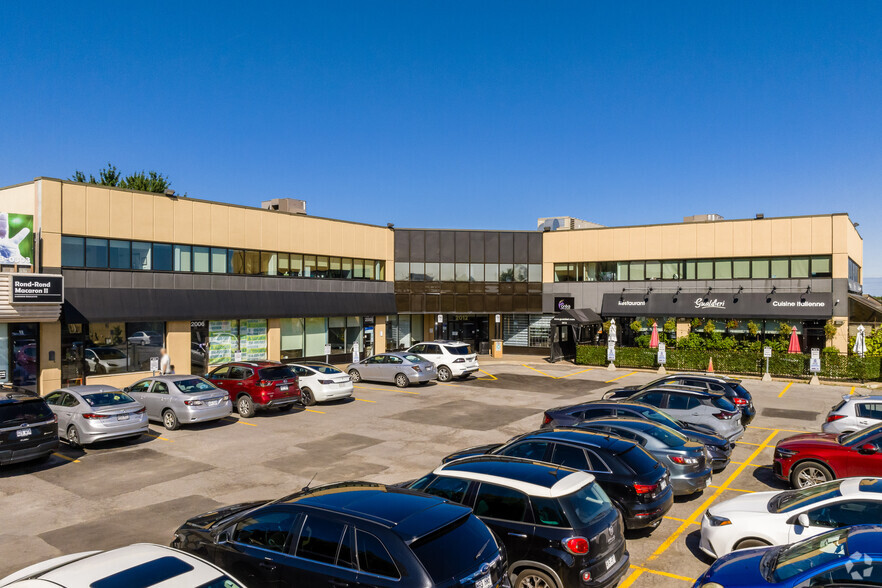 2000-2016 Boul René-Laennec, Laval, QC en alquiler - Foto del edificio - Imagen 3 de 6