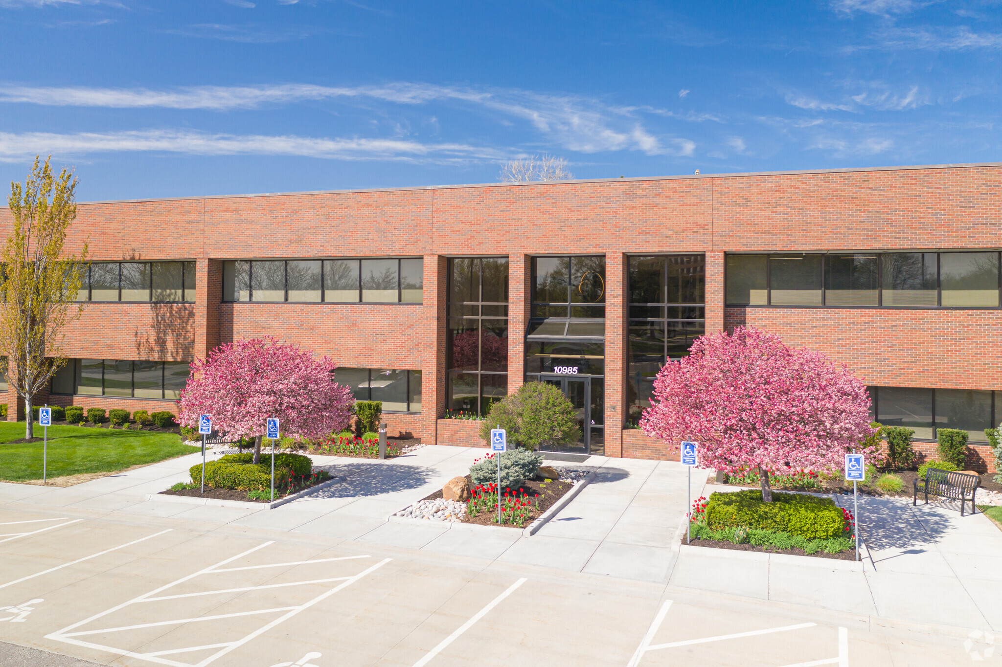 10985 Cody St, Overland Park, KS en alquiler Foto del edificio- Imagen 1 de 4