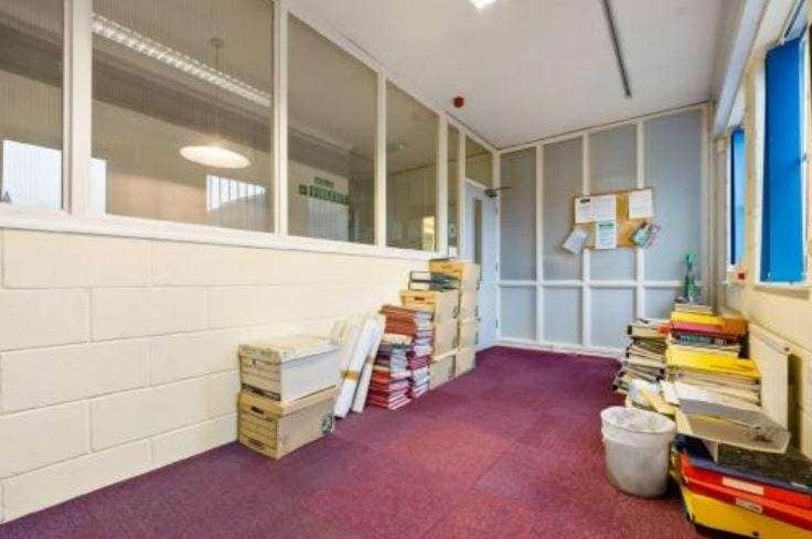 256 Cowbridge Rd E, Cardiff, VGL CF5 1GZ - Unidad 3 -  - Foto del interior - Image 2 of 5