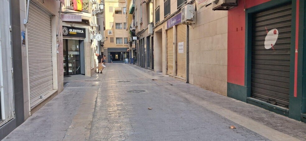 Local en Elche, Alicante en alquiler - Foto del edificio - Imagen 3 de 7
