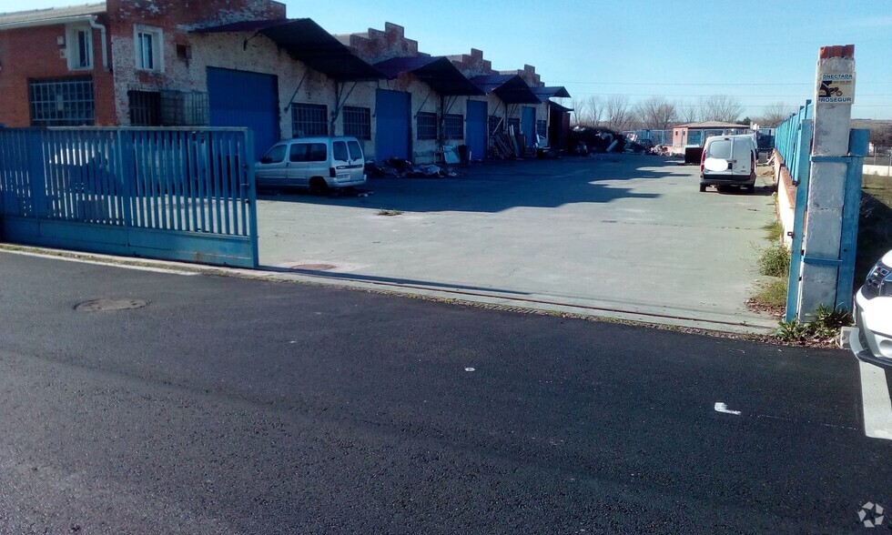 Naves en Paracuellos De Jarama, MAD en alquiler - Foto del edificio - Imagen 3 de 7