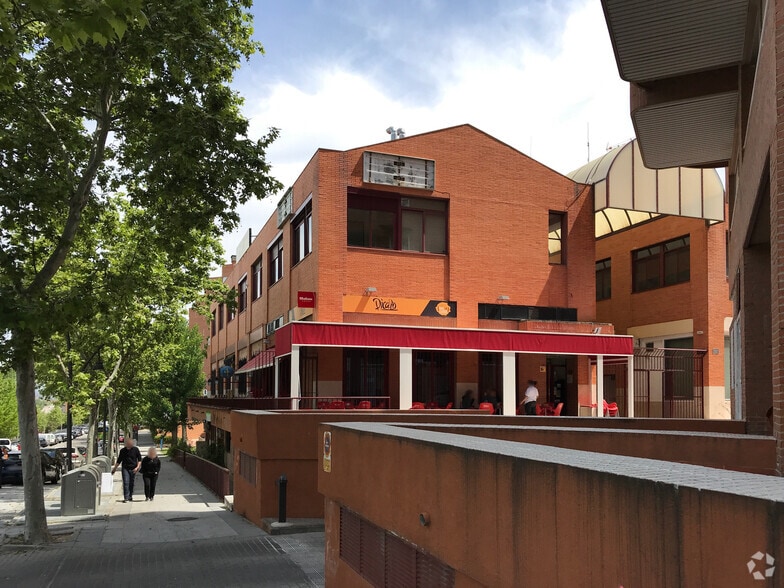 Oficina en Tres Cantos, Madrid en venta - Foto del edificio - Imagen 2 de 4