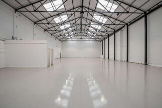 Más detalles de Longbridge Hayes Rd, Stoke On Trent - Nave en alquiler