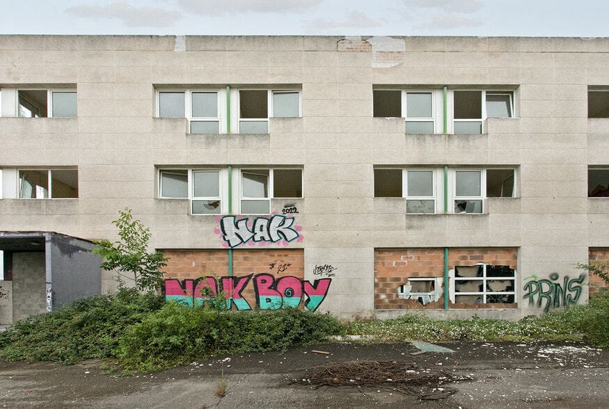 Polígono Cr Vic-area Hotelera, 65, Sant Fruitós de Bages, Barcelona en venta - Foto del edificio - Imagen 3 de 18