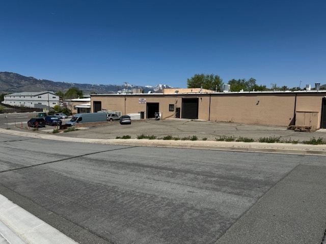 3915 Fairview Dr, Carson City, NV en venta - Foto del edificio - Imagen 1 de 8