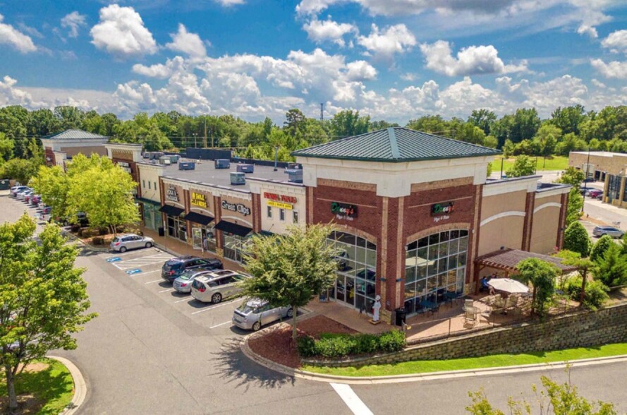 Dam Rd, Tega Cay, SC en alquiler - Foto del edificio - Imagen 1 de 3